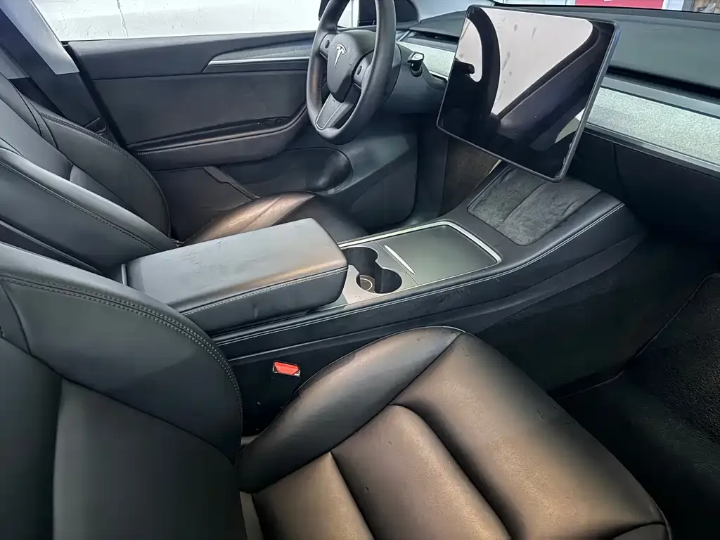 Tesla Model Y 2024 из CN, фото 4