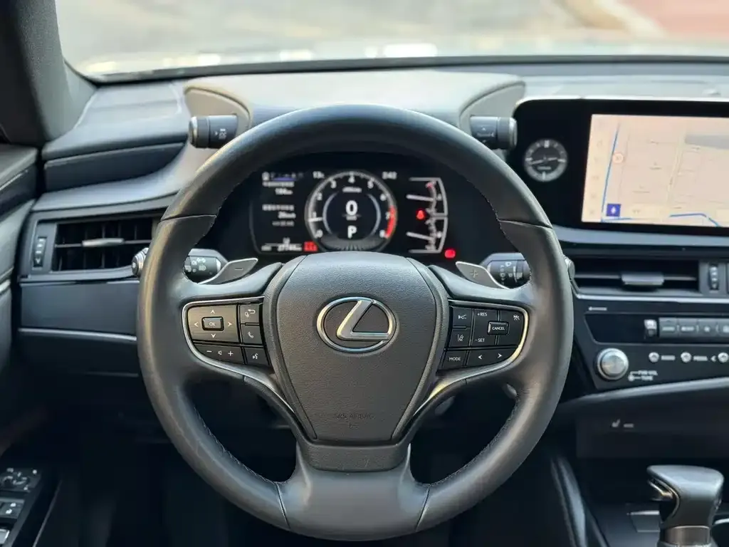 Lexus ES 2023 из CN, фото 3