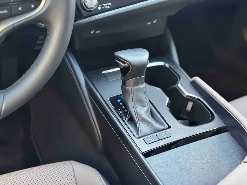 Lexus ES 2023 из CN, фото 4