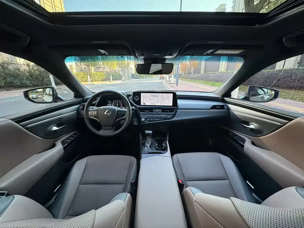 Lexus ES 2023 из CN, фото 6