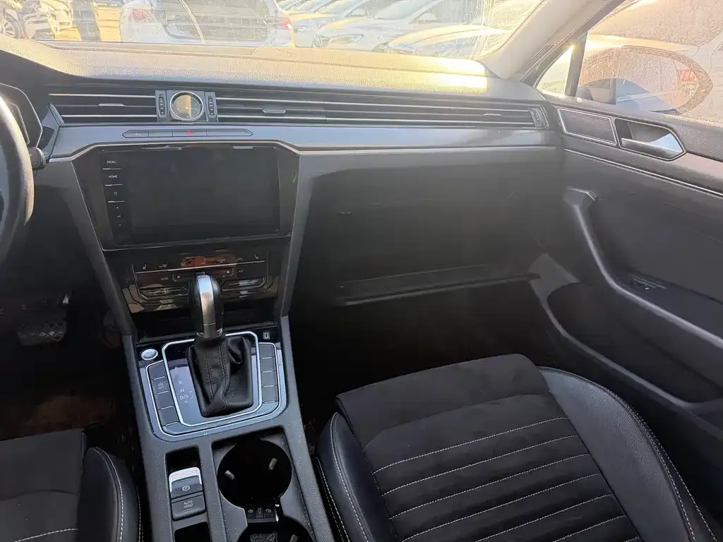 Volkswagen Magotan — фото 5