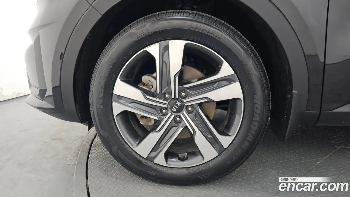Kia Sorento — фото 5