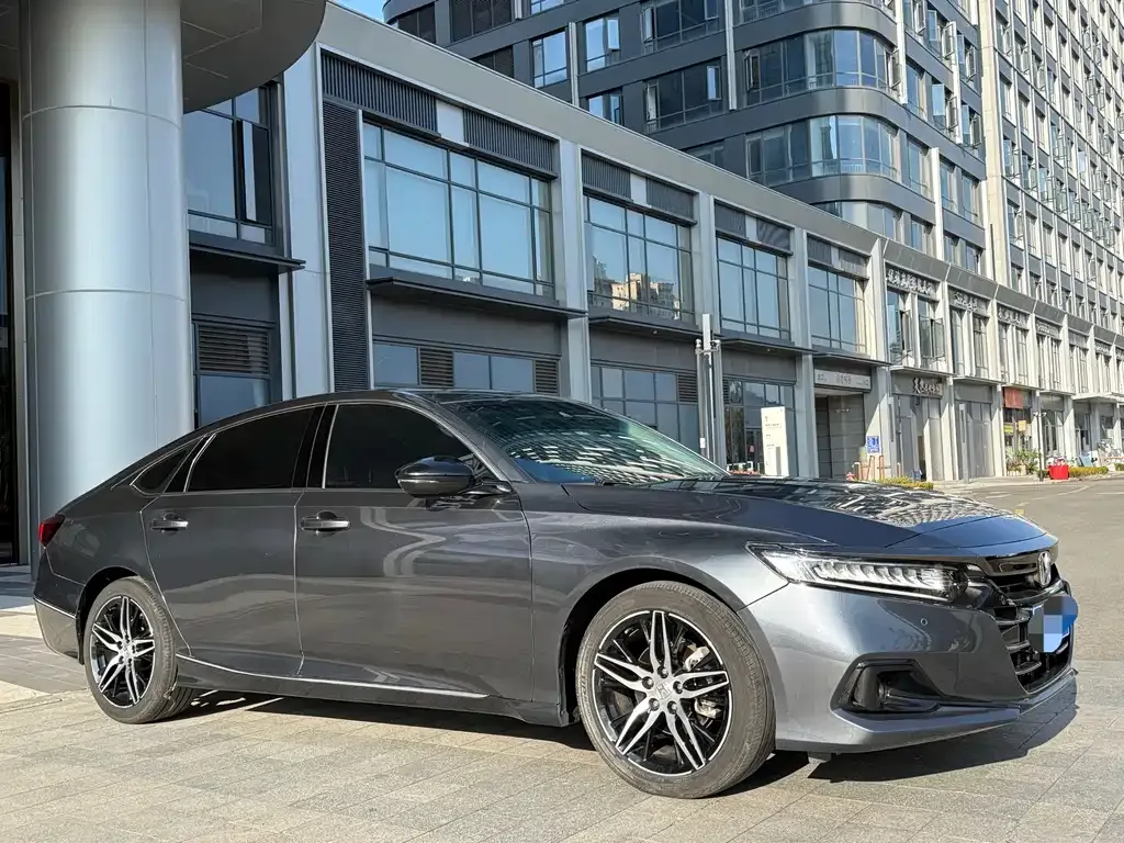 Honda Accord — фото 3