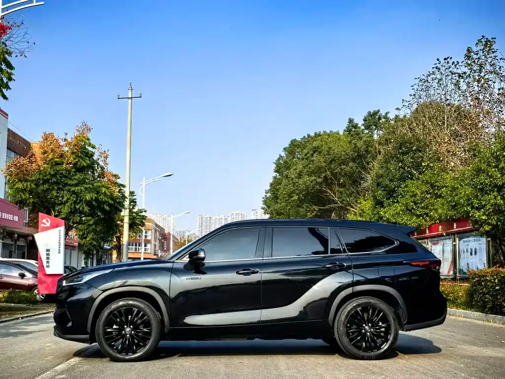 Toyota Highlander 2023 из CN, фото 3