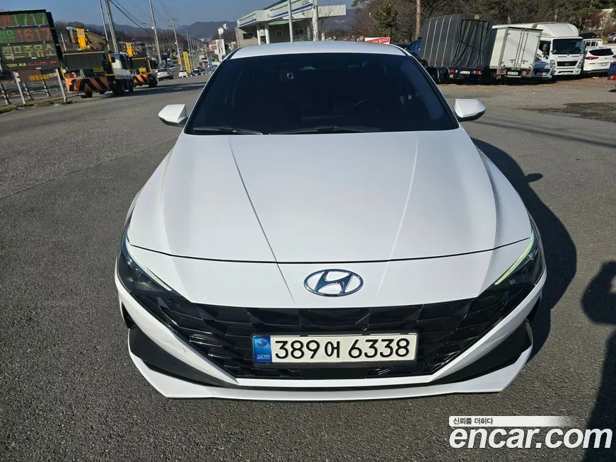 Hyundai AVANTE — фото 1