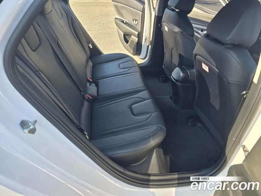 Hyundai AVANTE — фото 10