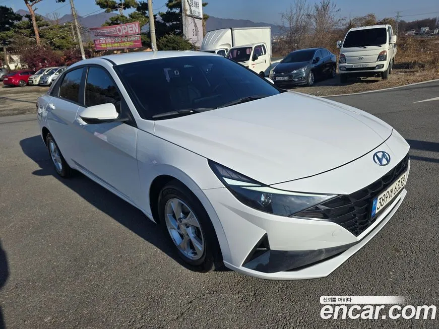 Hyundai AVANTE — фото 3