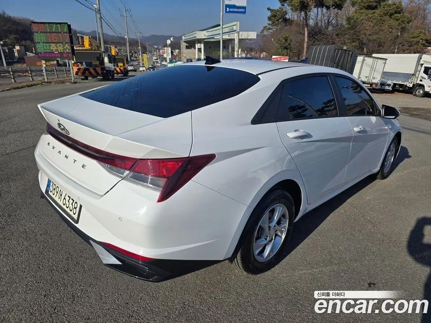 Hyundai AVANTE — фото 4