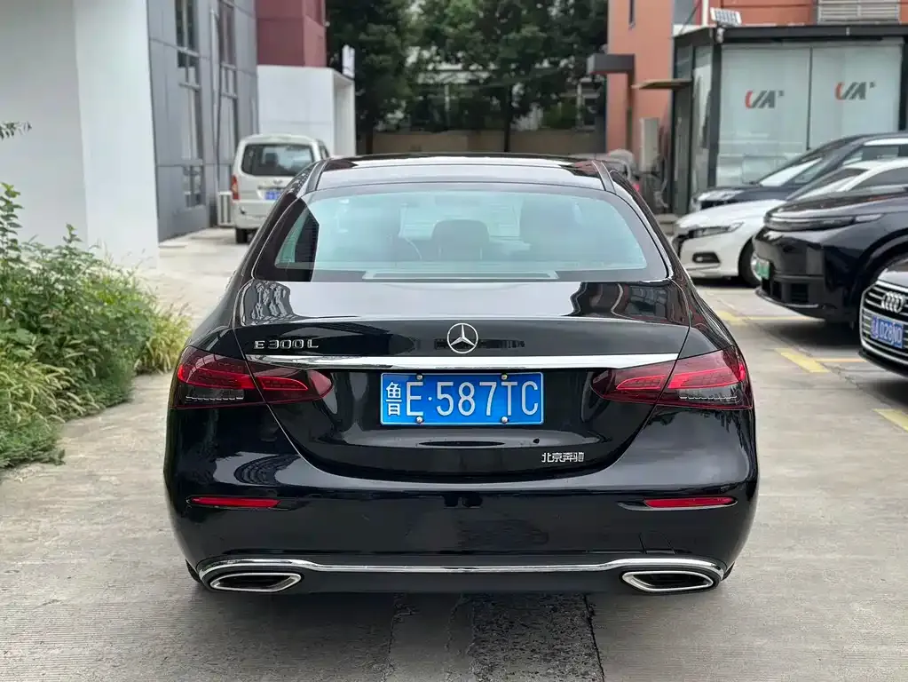 Mercedes-Benz E-Class 2023 из CN, фото 8