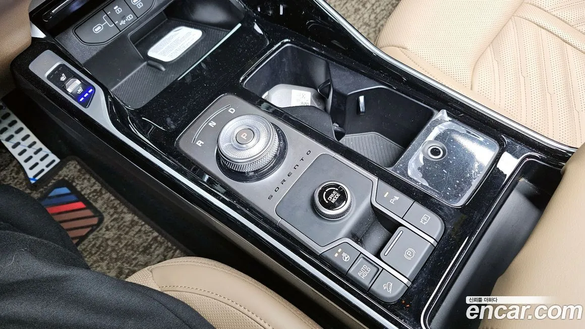Kia Sorento — фото 9