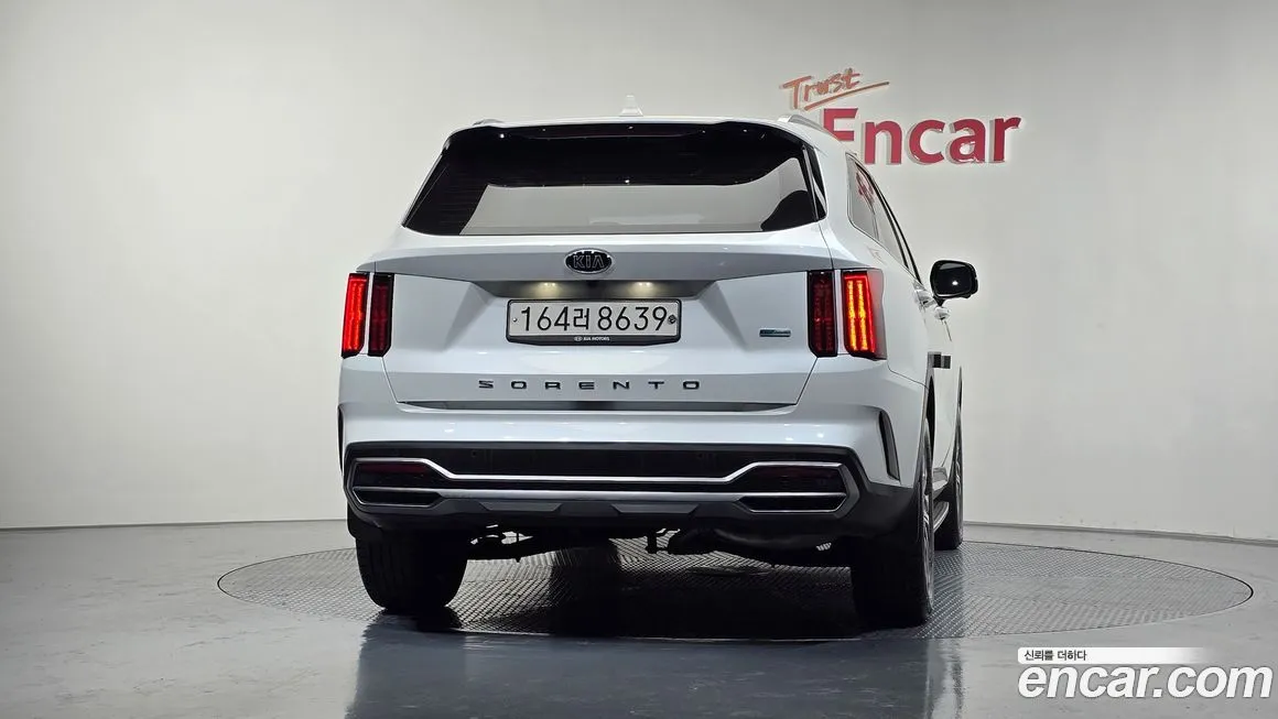 Kia Sorento — фото 4