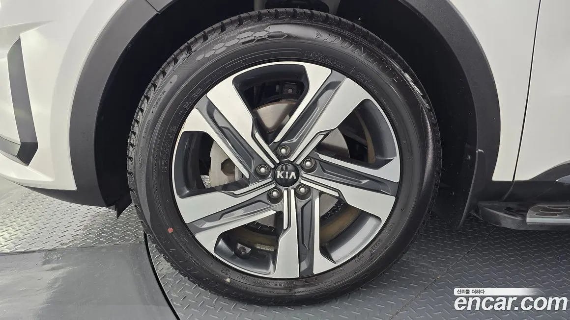 Kia Sorento — фото 5