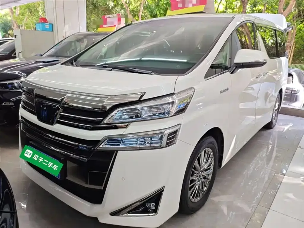 Toyota Vellfire 2022 из CN, фото 1