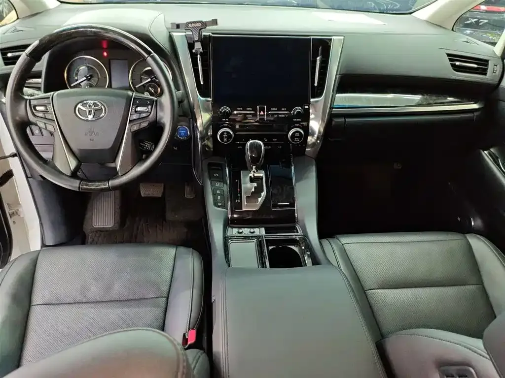 Toyota Vellfire 2022 из CN, фото 10