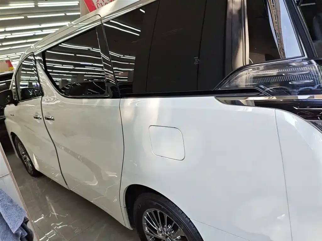 Toyota Vellfire 2022 из CN, фото 5