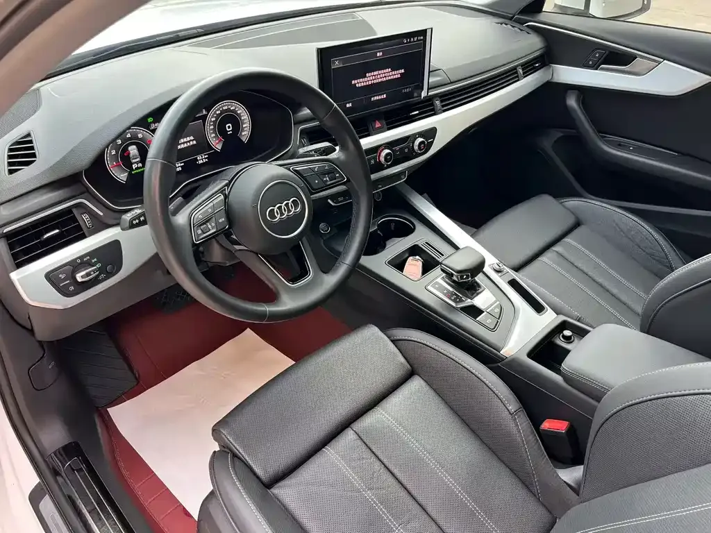 Audi A4L 2022 из CN, фото 4