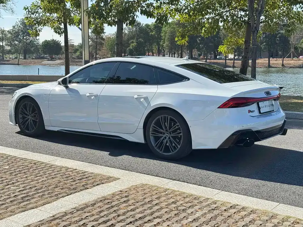 Audi A7 2023 из CN, фото 5