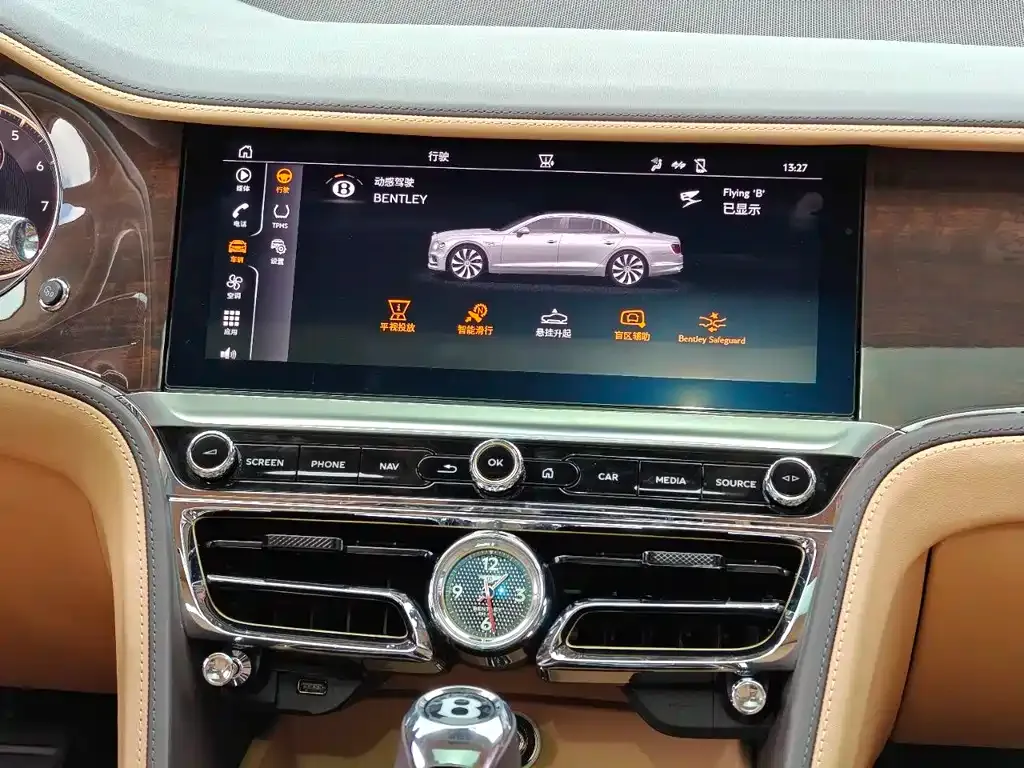 Bentley Flying Spur — фото 4