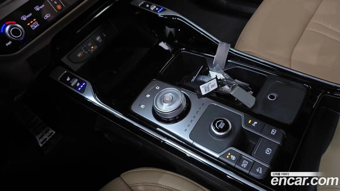 Kia Sorento — фото 9