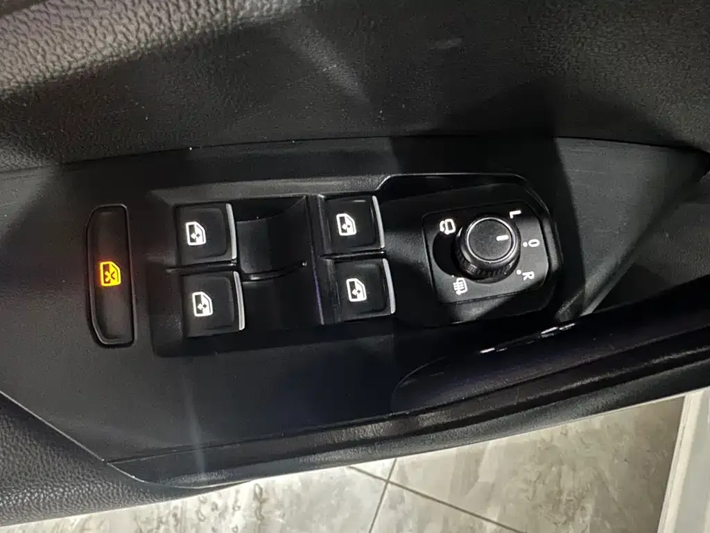 Volkswagen Sagitar 2021 из CN, фото 8
