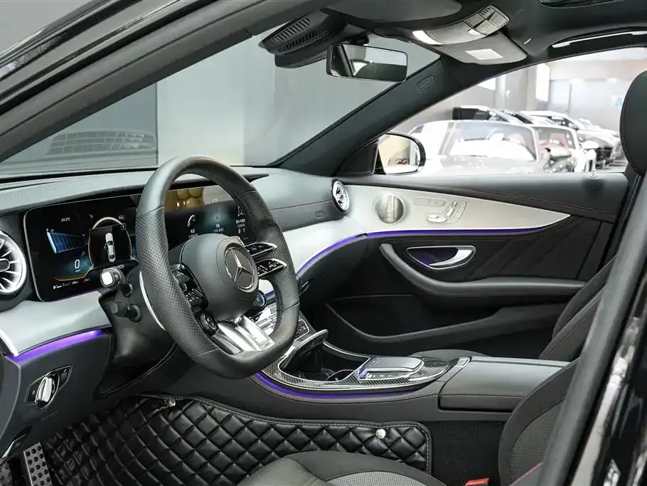 Mercedes-Benz E-Class AMG — фото 7