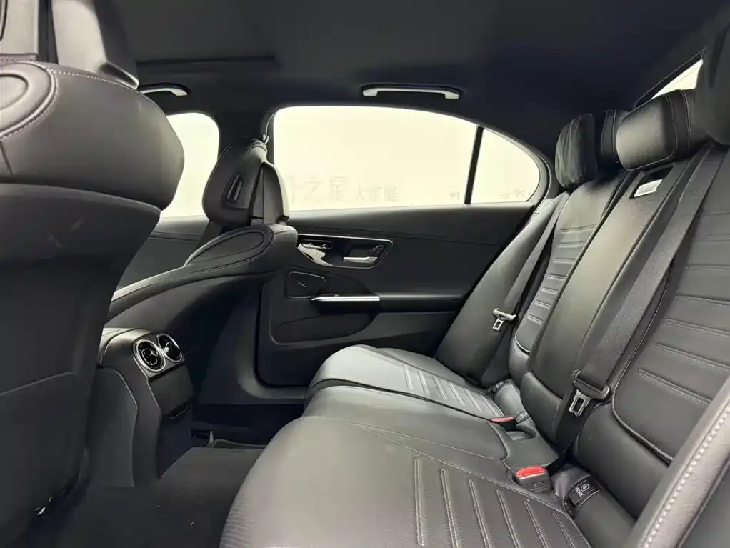 Mercedes-Benz C-Class 2023 из CN, фото 8