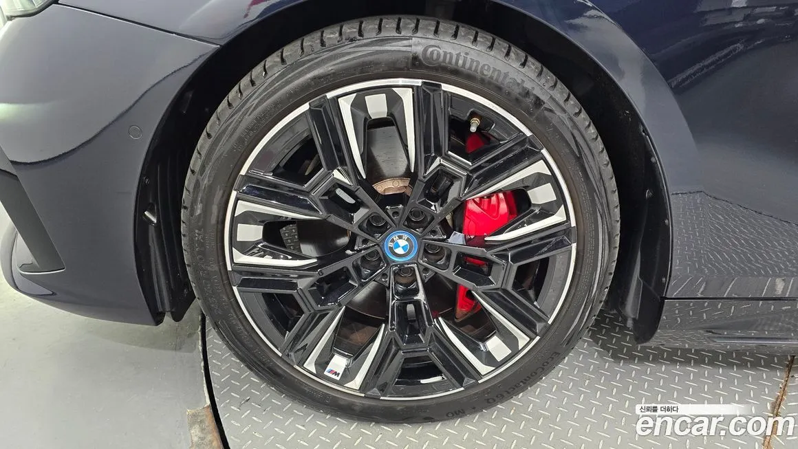 BMW i5 2024 из KR, фото 5