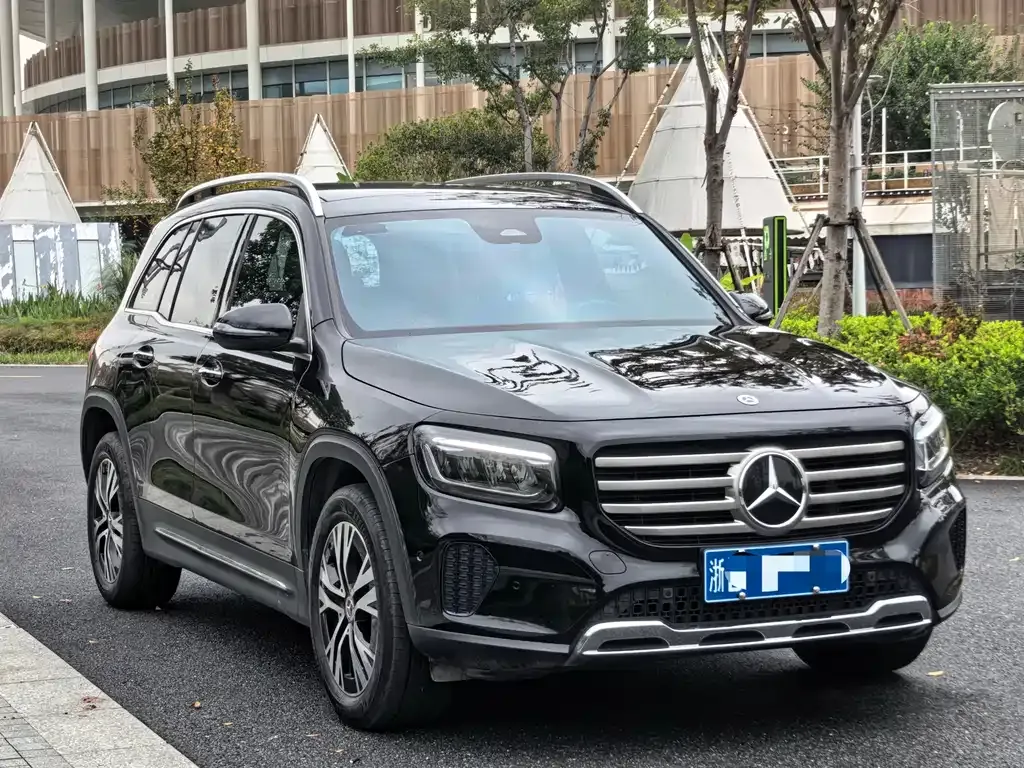Mercedes-Benz GLB — фото 3