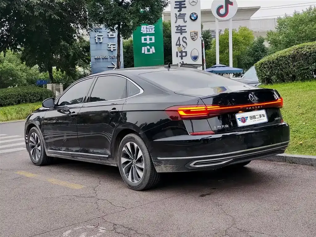 Volkswagen Passat 2023 из CN, фото 4