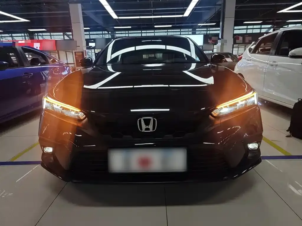 Honda Civic 2023 из CN, фото 3