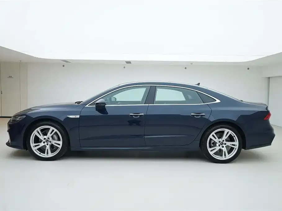 Audi A7L 2024 из CN, фото 3