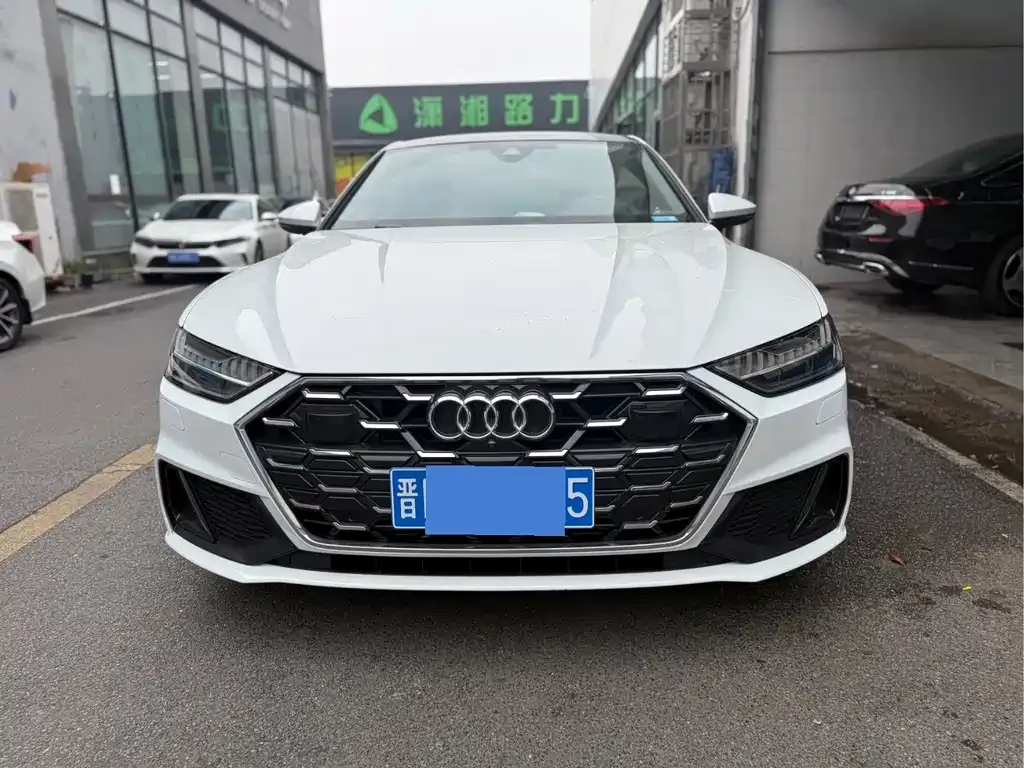 Audi A7 — фото 2
