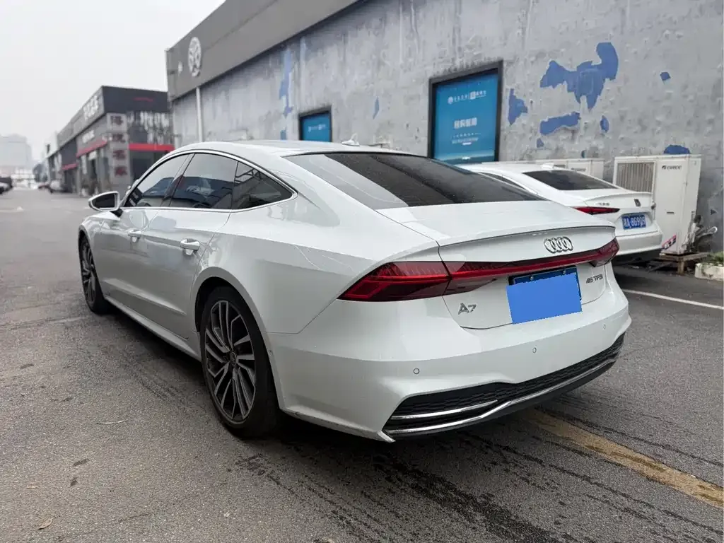 Audi A7 — фото 6