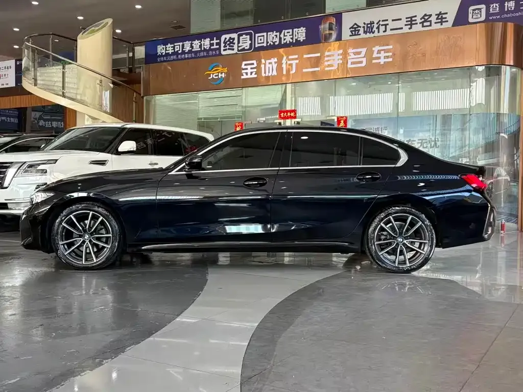 BMW 3 Series 2024 из CN, фото 3
