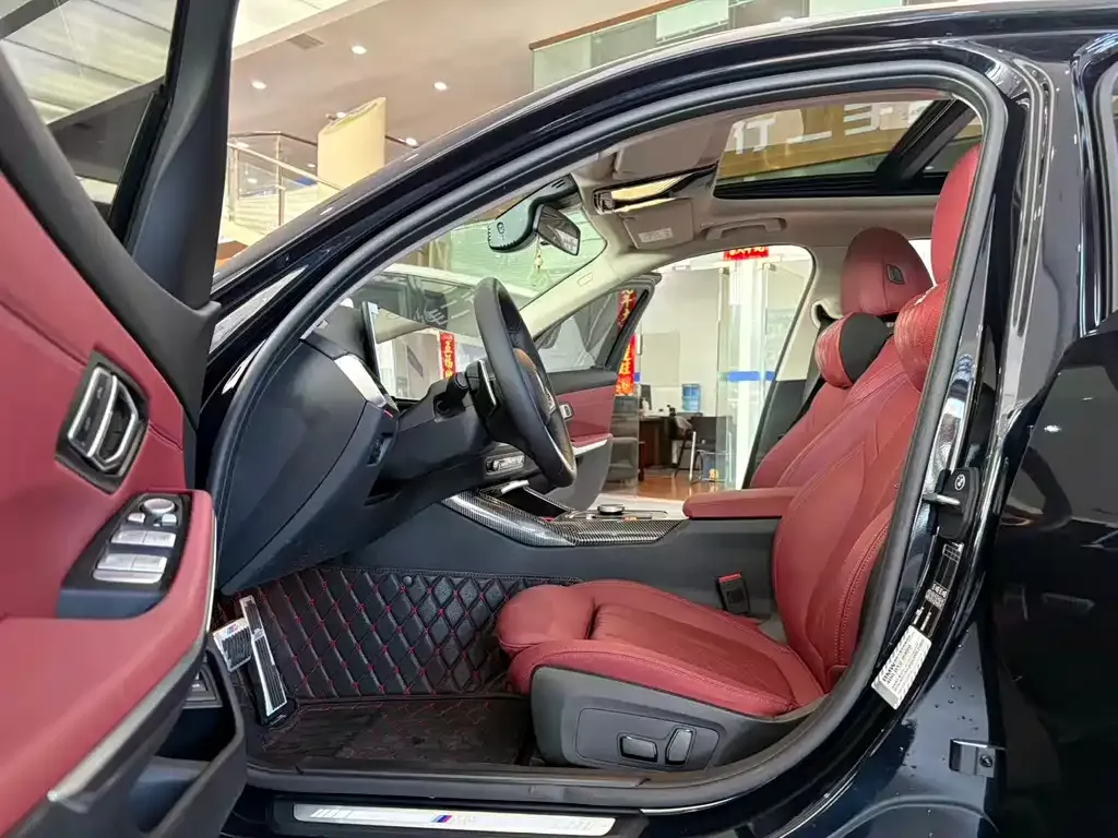 BMW 3 Series 2024 из CN, фото 6