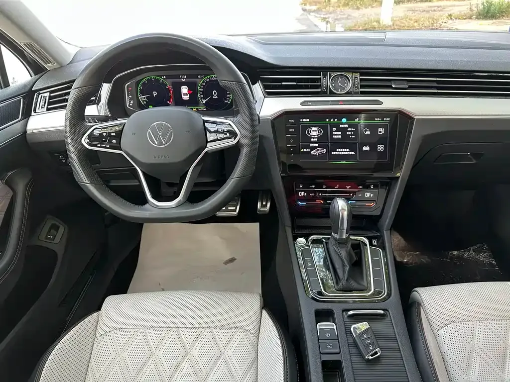 Volkswagen Magotan 2024 из CN, фото 9