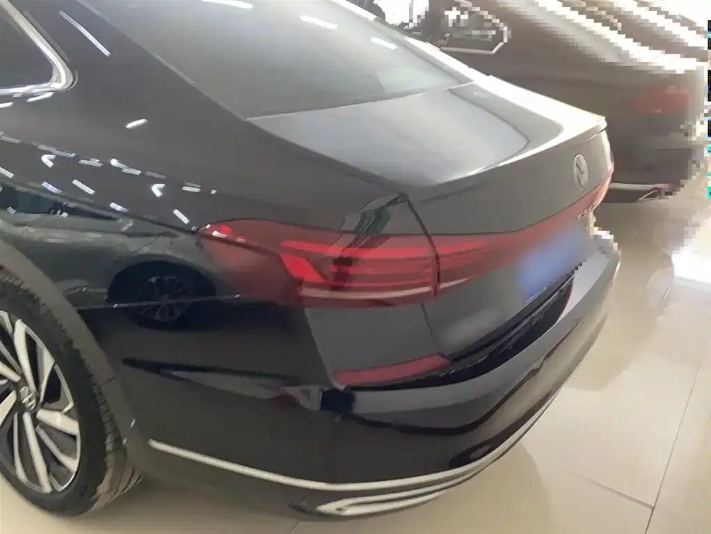Volkswagen Passat 2023 из CN, фото 6