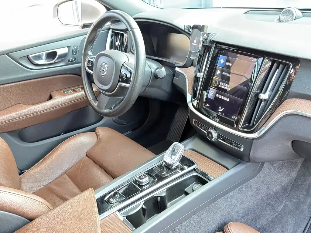 Volvo S60 2021 из CN, фото 9