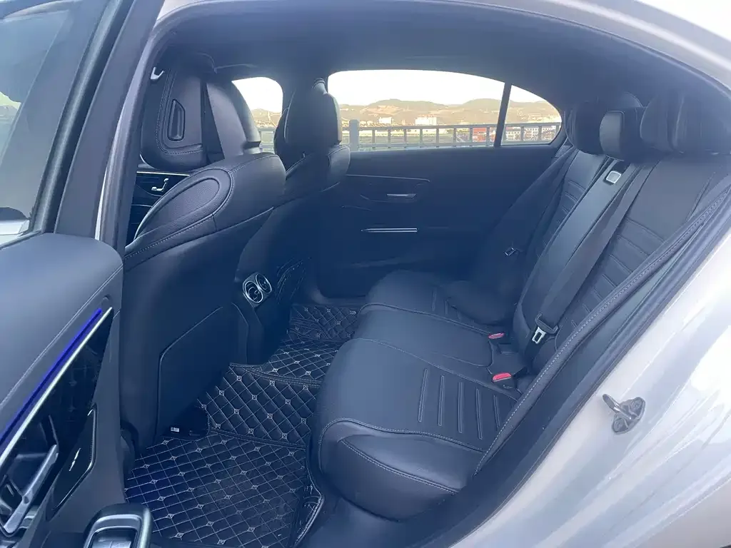 Mercedes-Benz C-Class 2024 из CN, фото 6
