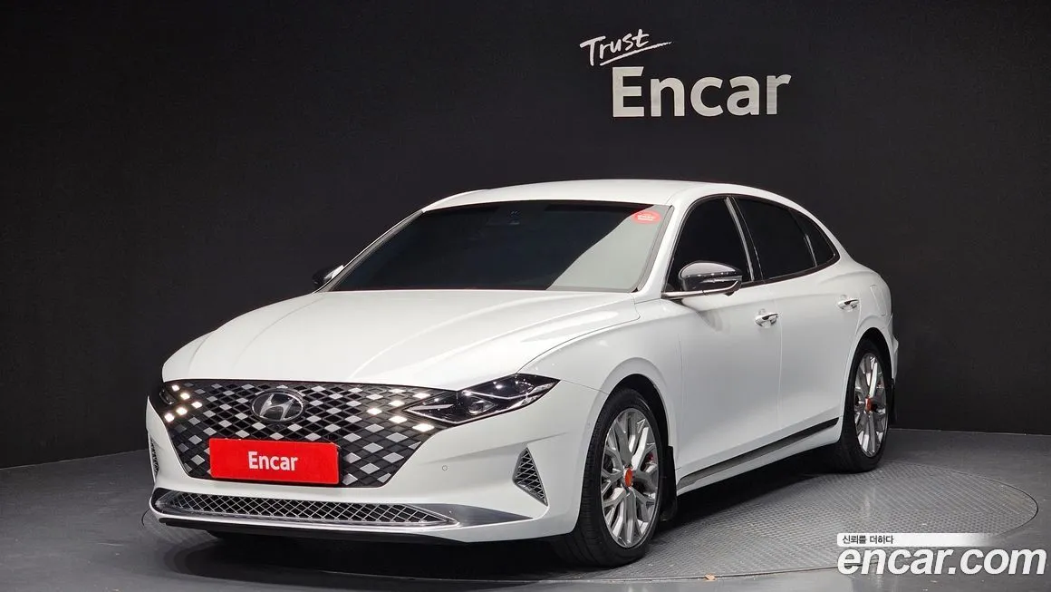 Hyundai Grandeur — фото 1