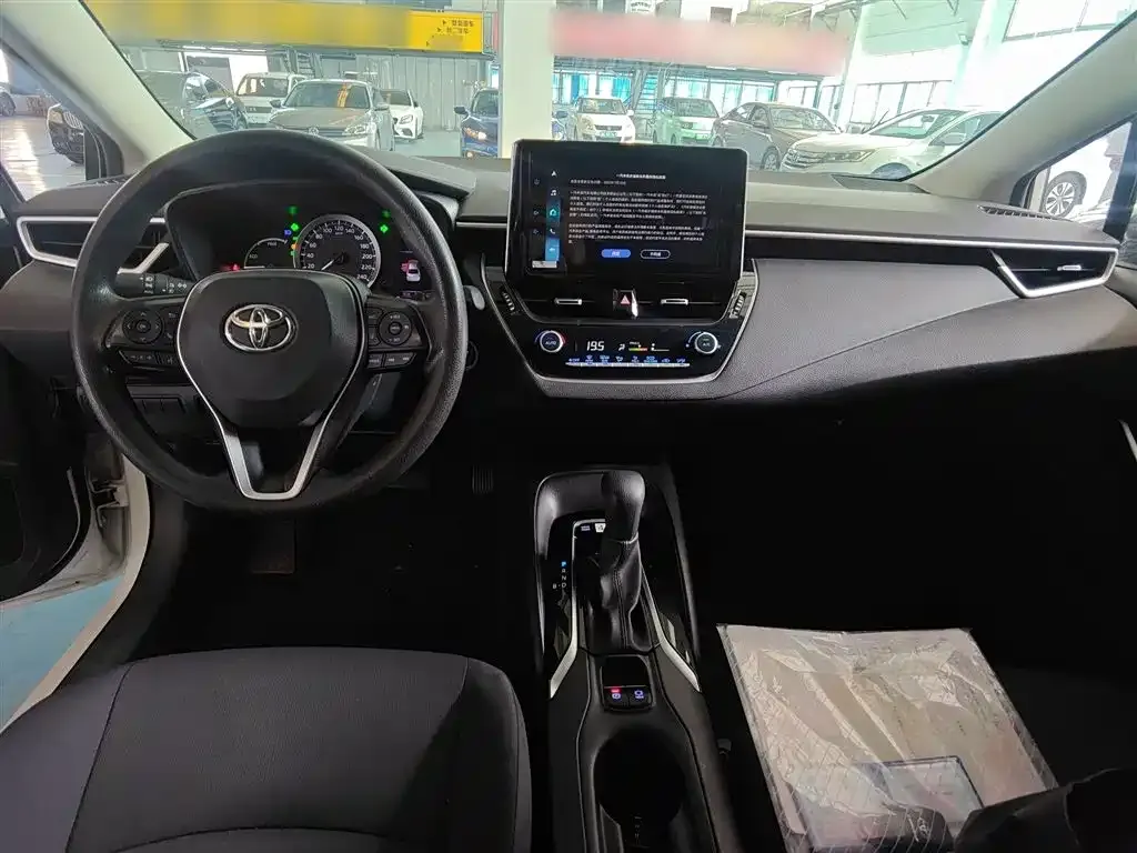 Toyota Corolla 2023 из CN, фото 10
