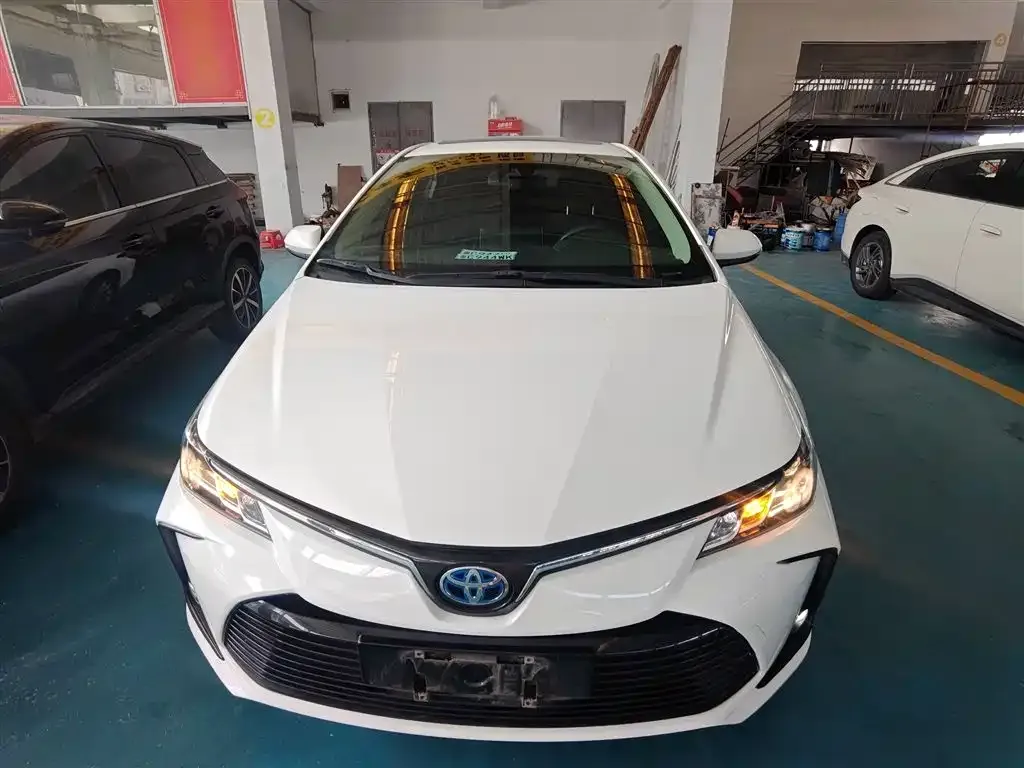 Toyota Corolla 2023 из CN, фото 3