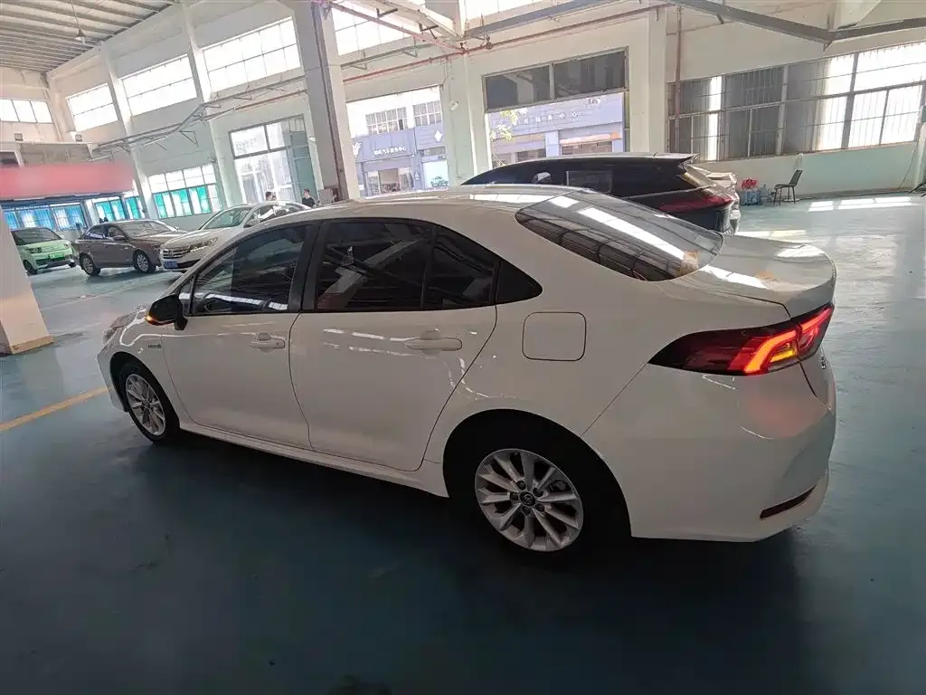 Toyota Corolla 2023 из CN, фото 5