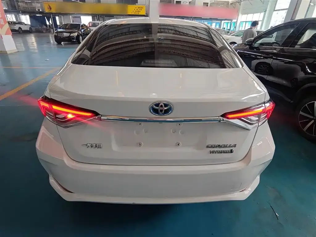 Toyota Corolla 2023 из CN, фото 6