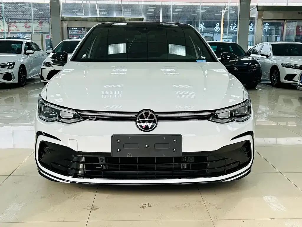 Volkswagen Golf 2022 из CN, фото 2