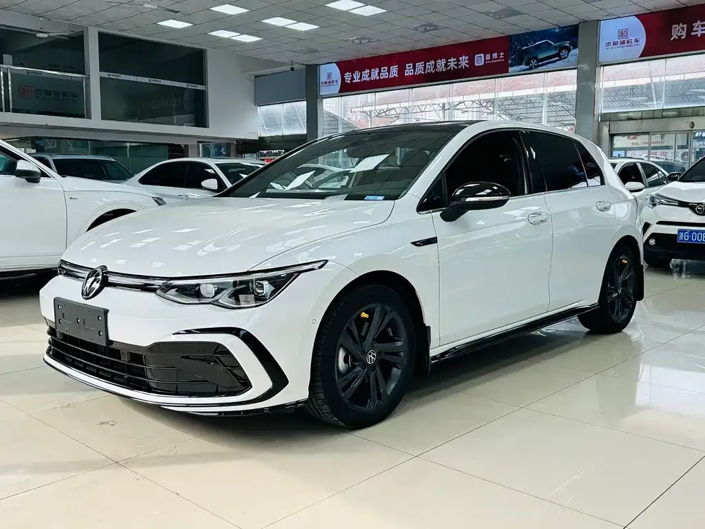 Volkswagen Golf 2022 из CN, фото 3