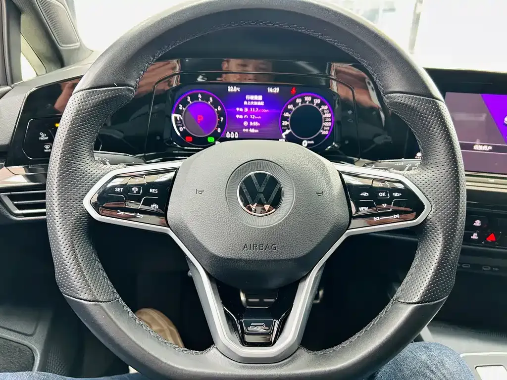 Volkswagen Golf 2022 из CN, фото 8