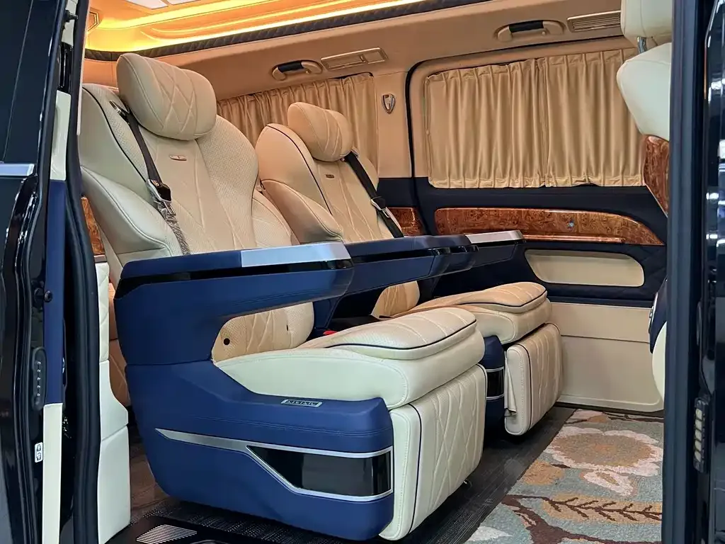 Mercedes-Benz Vito 2023 из CN, фото 10