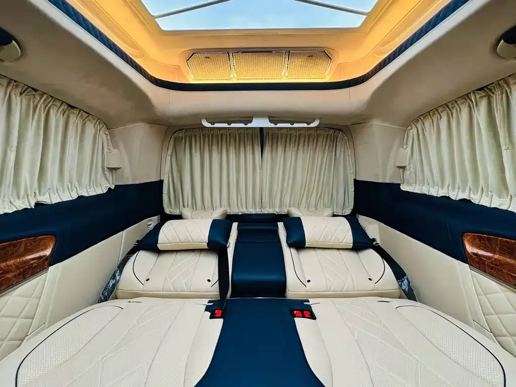 Mercedes-Benz Vito 2023 из CN, фото 6