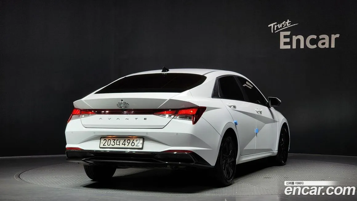 Hyundai AVANTE — фото 2